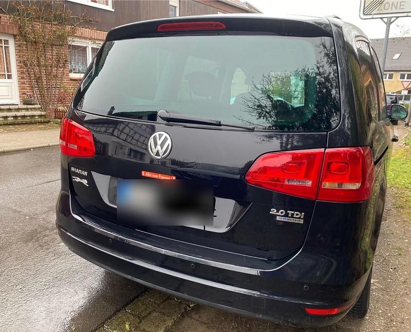 Gebraucht VW Sharan 140 PS (102 kW) 2012 Schwarz Van / Kleinbus