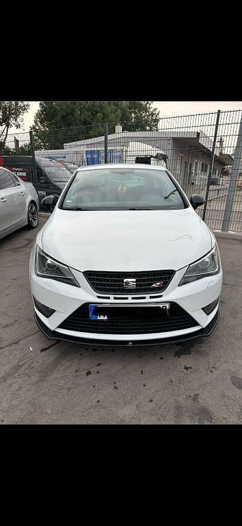 Weiß Gebraucht 2016 Cupra Ibiza Kleinwagen | 9.500 € (Fairer Preis) - Bild 1/4