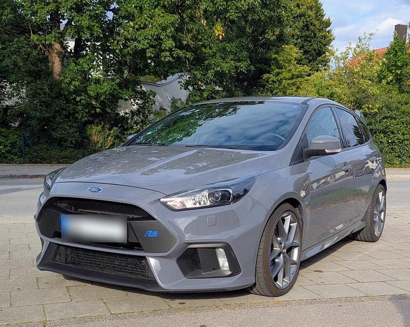Gebraucht Ford Focus RS 349 PS (256 kW) 2017 Grau Limousine
