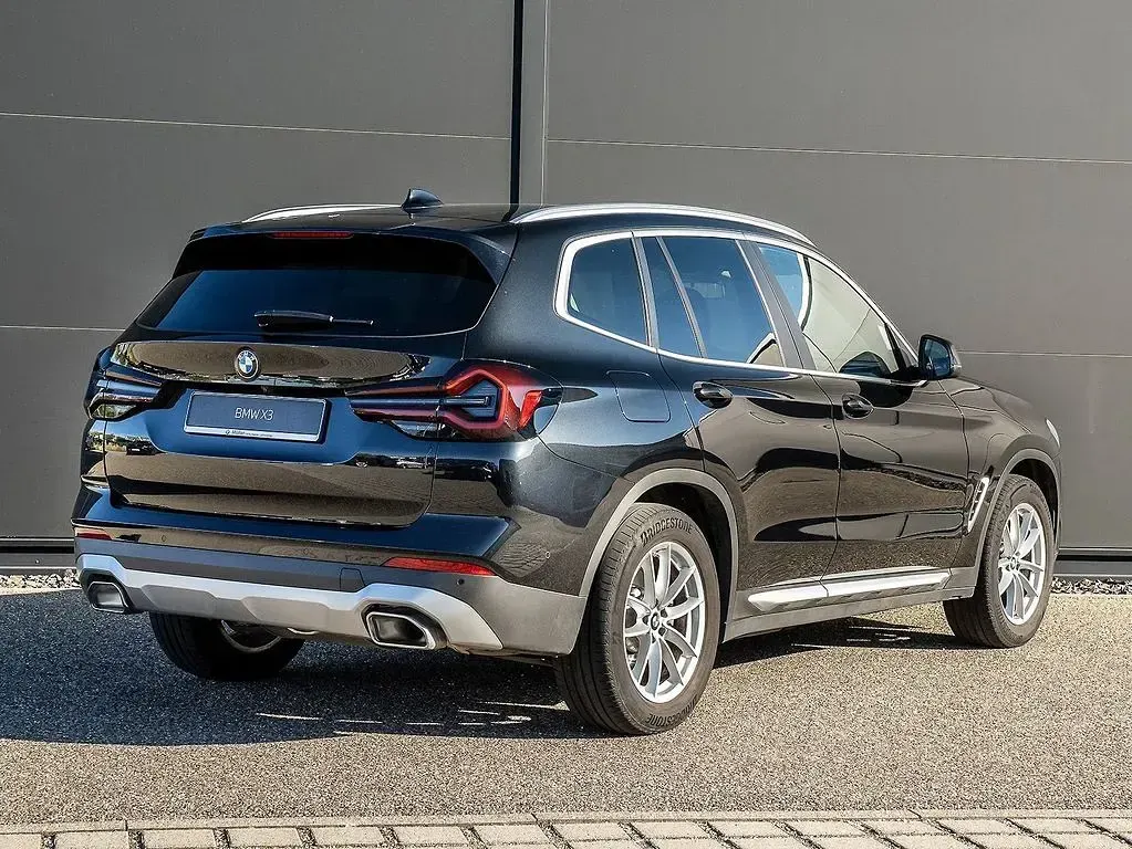 Gebraucht BMW X3 Performance 190 PS (139 kW) 2024 Saphirschwarz SUV