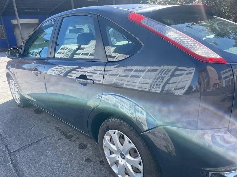 Usata Ford Focus Style 101 CV (74 kW) 2008 Blu Berlina