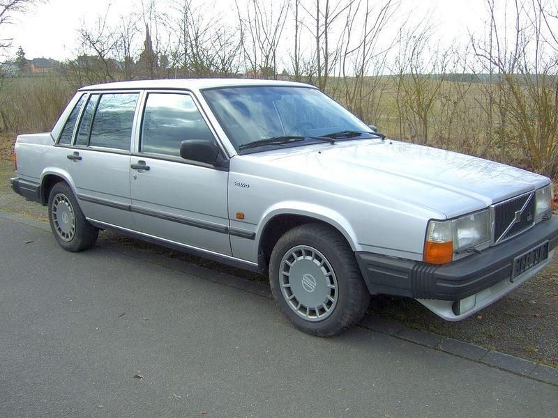 Gebraucht Volvo 740 113 PS (83 kW) 1990 Limousine