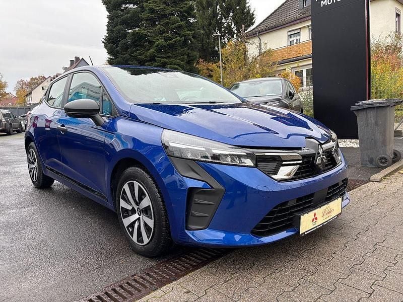 Gebraucht Mitsubishi Colt Basis 67 PS (49 kW) 2024 Blau Kleinwagen