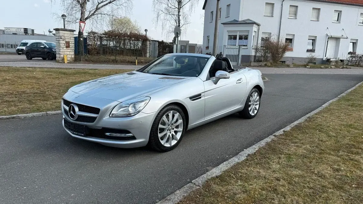 Gebraucht Mercedes SLK250 204 PS (150 kW) 2013 Silber Cabrio