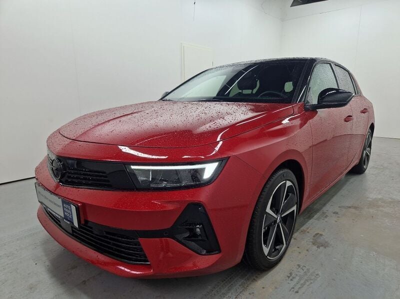 Peperoncino red Gebraucht 2024 Opel Astra GS Line Limousine | 26.850 € (Fairer Preis) - Bild 1/4