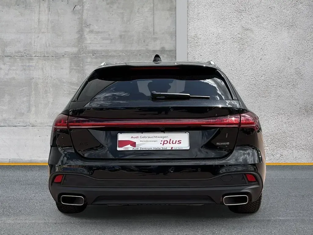 Gebraucht Audi A5 Basis 204 PS (150 kW) 2025 Mythosschwarz metallic Kombi