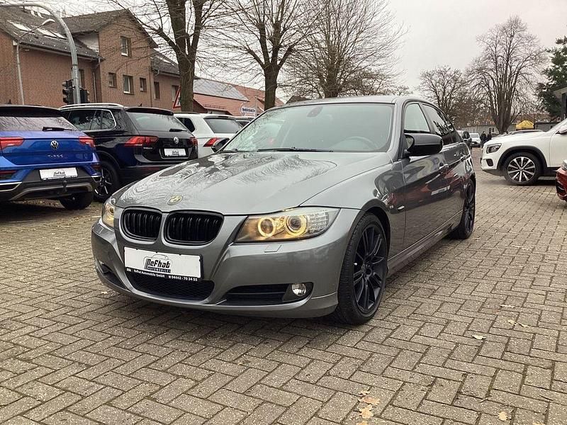 Gebraucht BMW 318 Comfort Edition 143 PS (105 kW) 2009 Grau Limousine