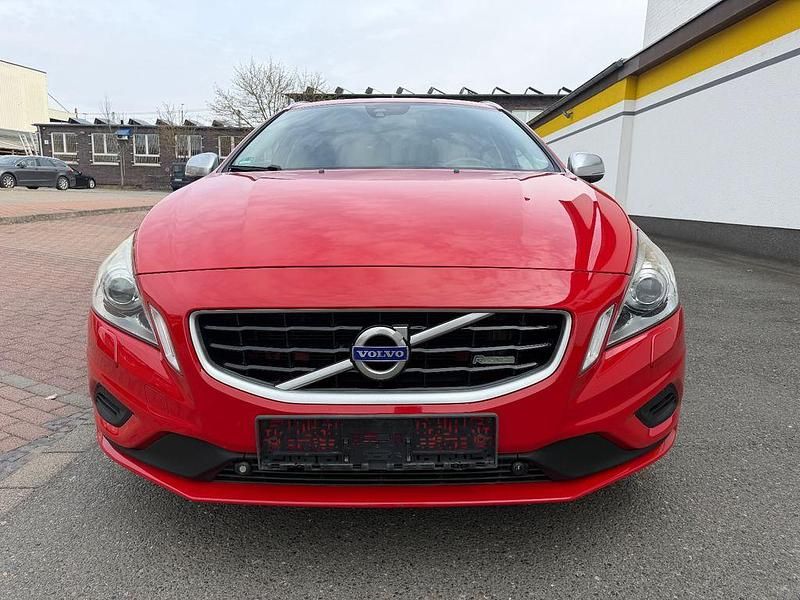 Gebraucht Volvo V60 R-Design 200 PS (147 kW) 2012 Rot Kombi
