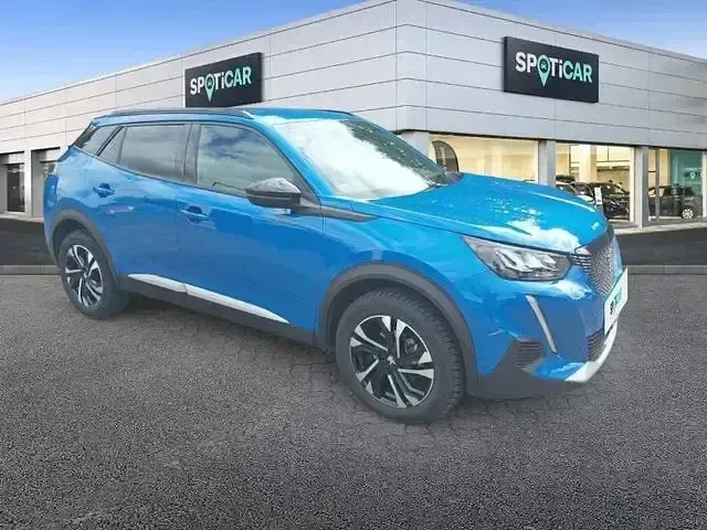 Gebraucht Peugeot 2008 Allure 136 PS (100 kW) 2023 Vertigo blau (metallic) SUV