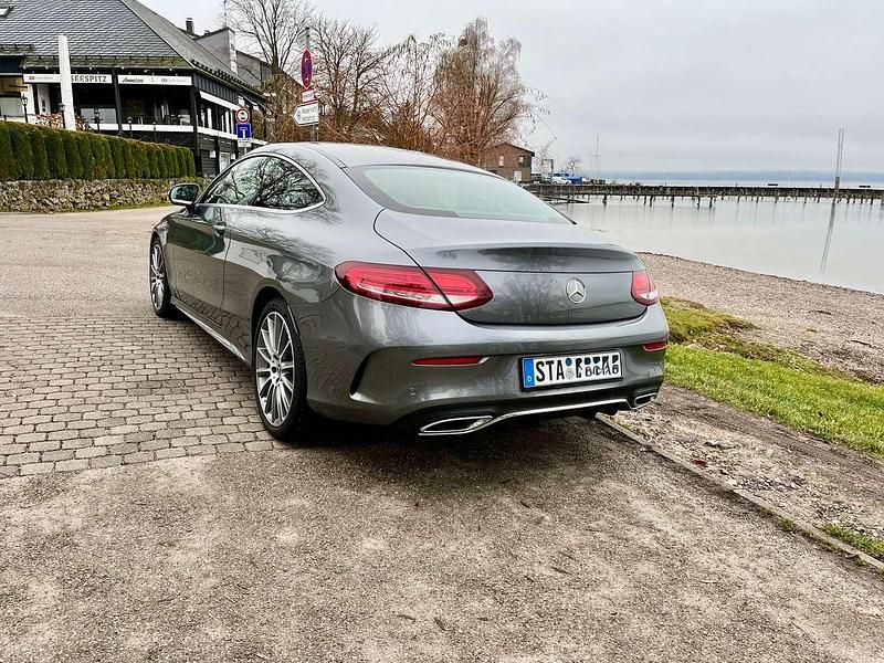 Gebraucht Mercedes C300 AMG line Plus 245 PS (180 kW) 2022 Grau Coupé