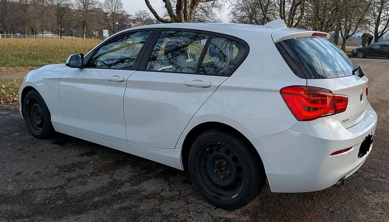 Gebraucht BMW 116 Advantage 109 PS (80 kW) 2016 Weiß Kleinwagen