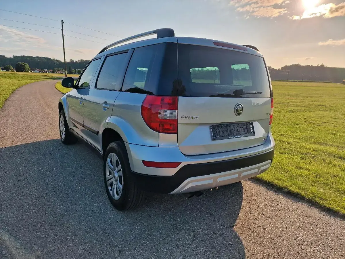 Gebraucht Skoda Yeti 110 PS (80 kW) 2014 Silber SUV