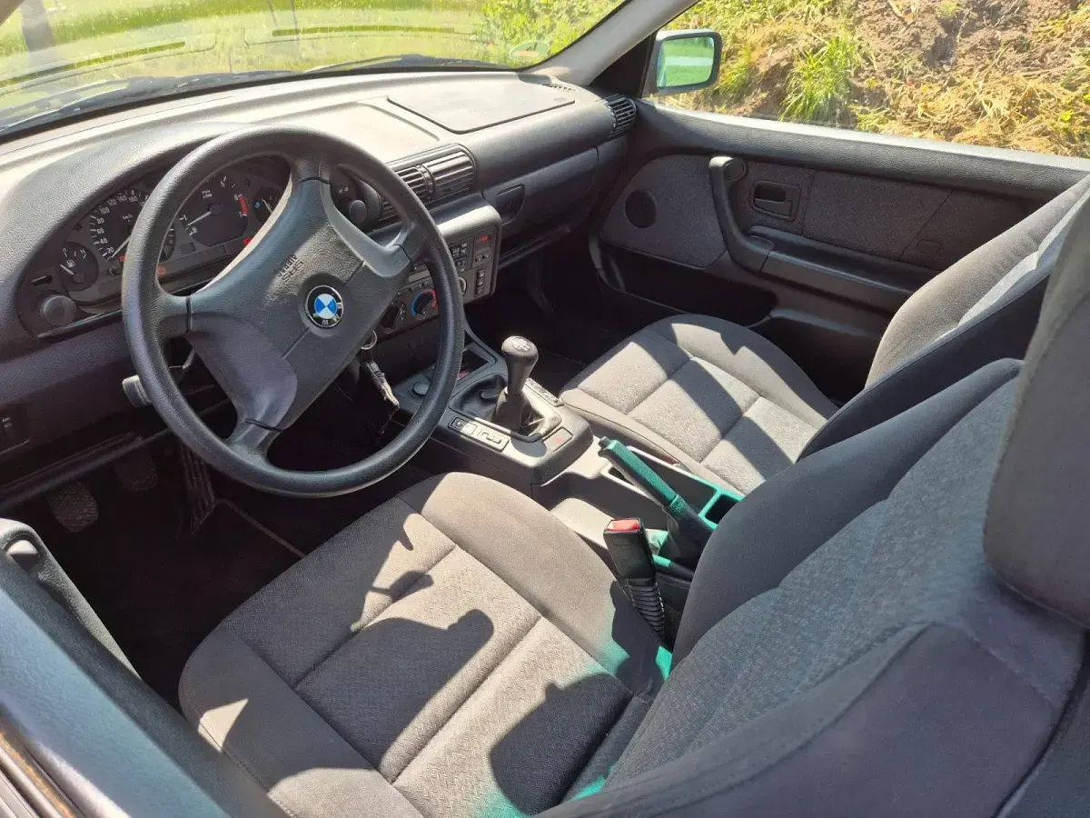 Gebraucht BMW 316 103 PS (75 kW) 1999 Blau Limousine