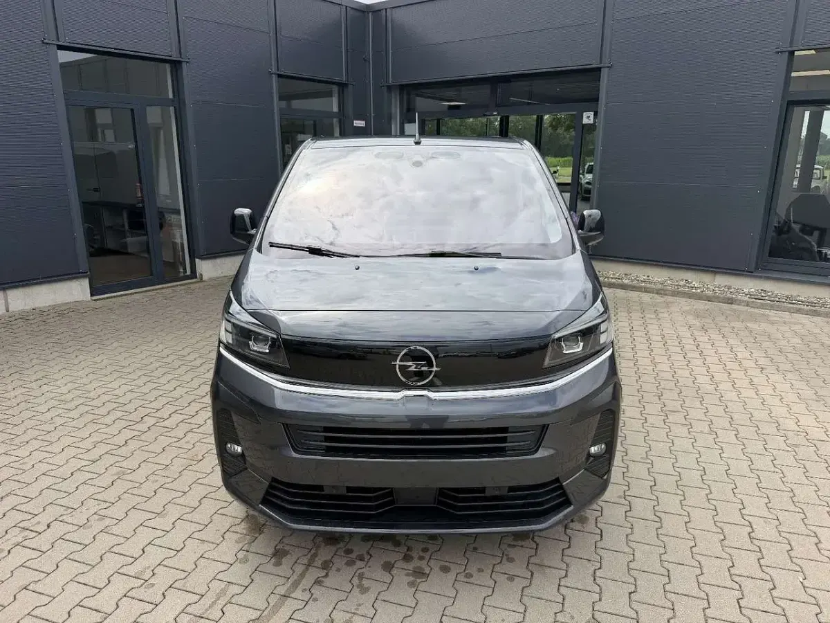 Gebraucht Opel Zafira Life Edition 177 PS (130 kW) 2024 Grau Van / Kleinbus