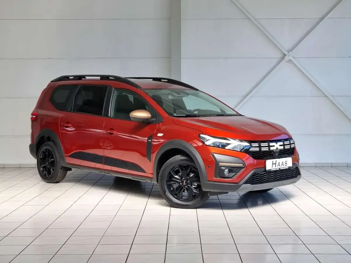 Neu Dacia Jogger Extreme 101 PS (74 kW) 2026 Terrakottabraun Van / Kleinbus