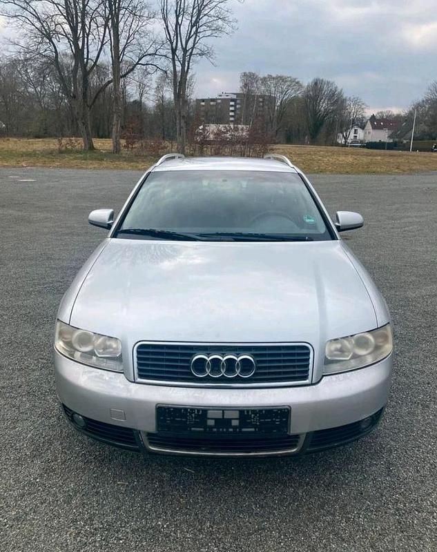 Gebraucht 2003 Audi A4 Kombi | 750 € (Superpreis) - Bild 1/4
