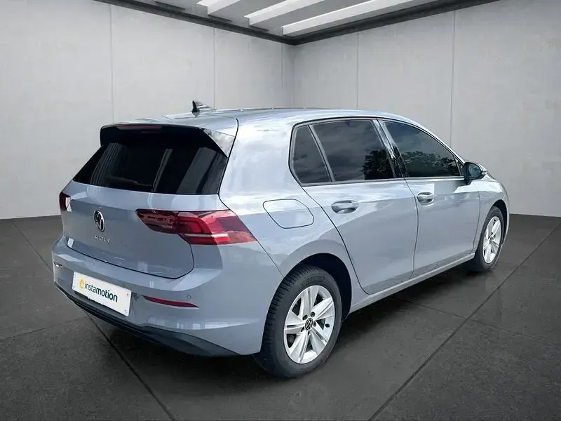 Gebraucht VW Golf VIII Life 116 PS (85 kW) 2025 Grau Kleinwagen