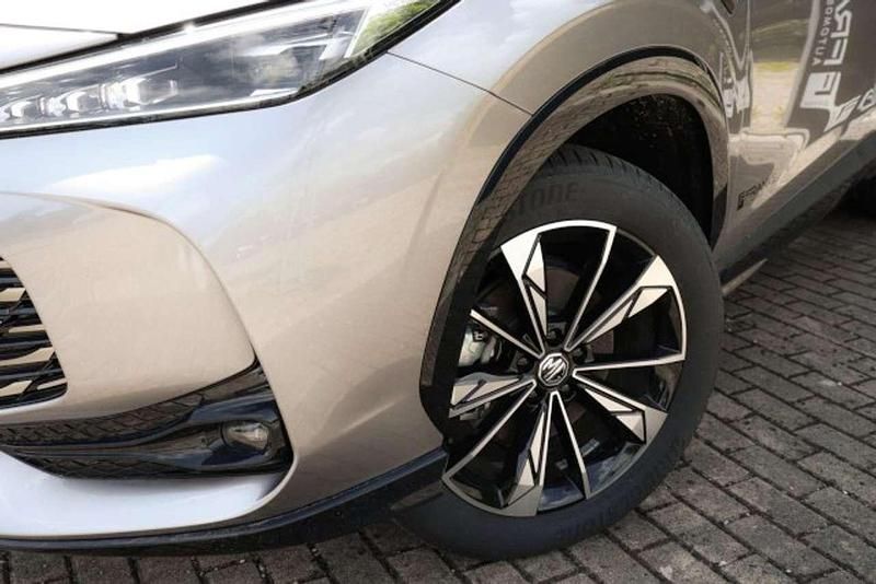 Gebraucht MG HS Comfort 170 PS (125 kW) 2025 Sterling silver (silber) SUV