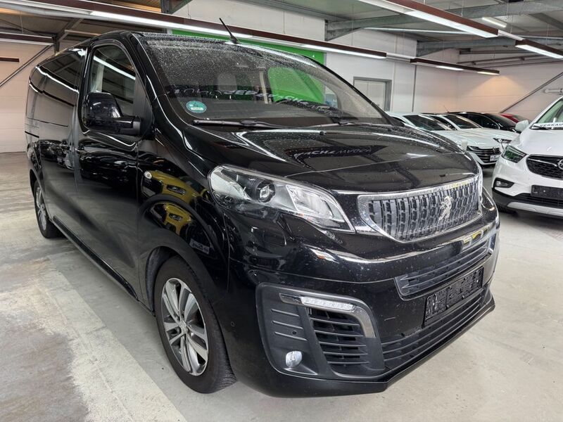 Schwarz Gebraucht 2018 Peugeot Traveller Allure Van / Kleinbus | 19.990 € (Fairer Preis) - Bild 1/4
