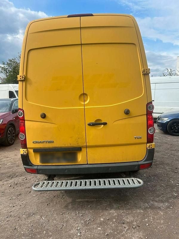 Second-hand VW Crafter 109 CP (80 kW) 2014 Galben Van