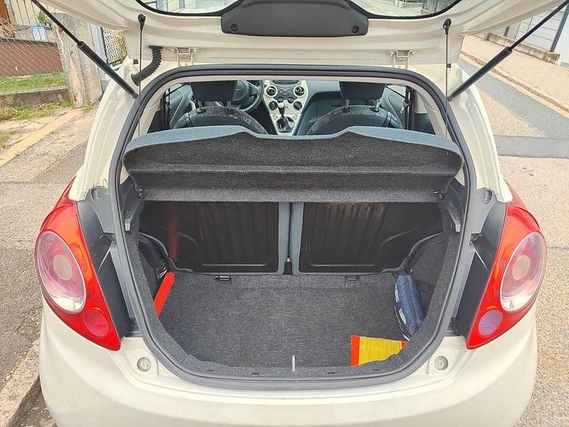 Gebraucht Ford Ka Trend 69 PS (50 kW) 2010 Weiß Kleinwagen