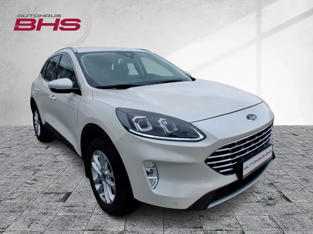 Gebraucht Ford Kuga Titanium 150 PS (110 kW) 2021 Weiß SUV
