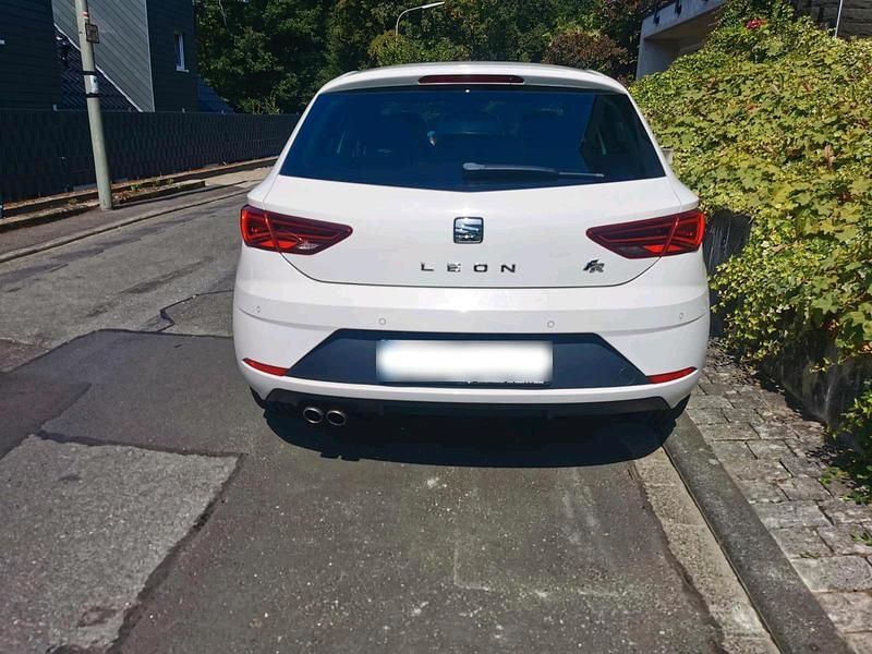 Usata Seat Leon FR 150 CV (110 kW) 2017 Bianco Berlina