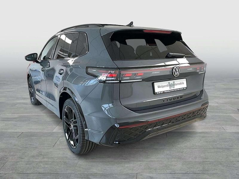 Gebraucht VW Tiguan Style 150 PS (110 kW) 2025 Delfingrau, metallic SUV