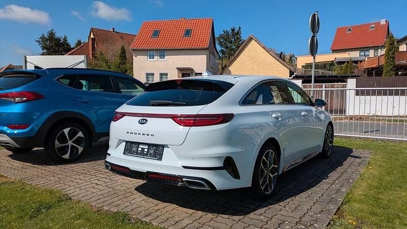 Usata Kia ProCeed 160 CV (117 kW) 2021 Bianco Station wagon