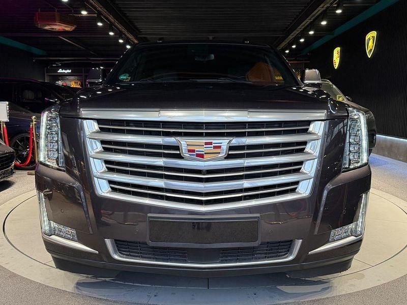 Gebraucht Cadillac Escalade 426 PS (313 kW) 2018 Grau SUV
