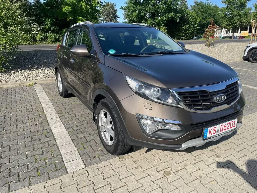Gebraucht Kia Sportage Vision 135 PS (99 kW) 2011 Braun SUV