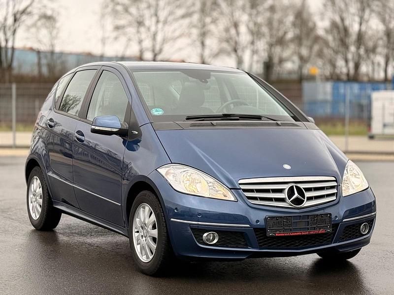 Gebraucht Mercedes A160 Avantgarde 95 PS (69 kW) 2009 Blau Limousine
