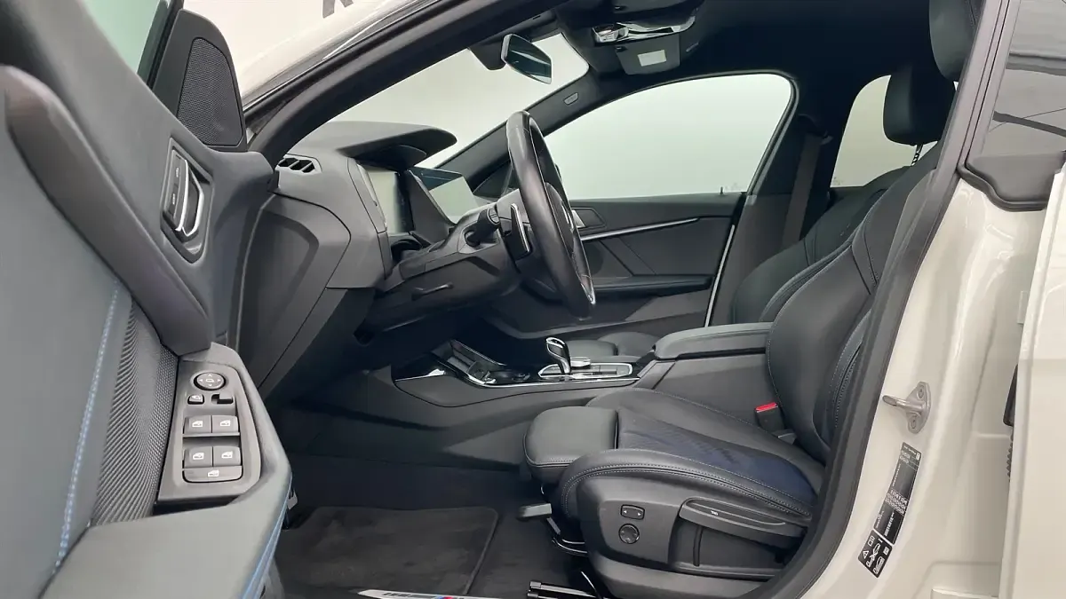 Gebraucht BMW M235 Efficient Dynamics 306 PS (225 kW) 2023 Alpinweiß uni Coupé