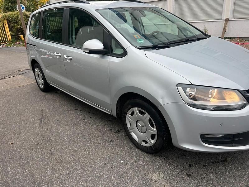 Gebraucht VW Sharan 140 PS (102 kW) 2011 Silber Van / Kleinbus