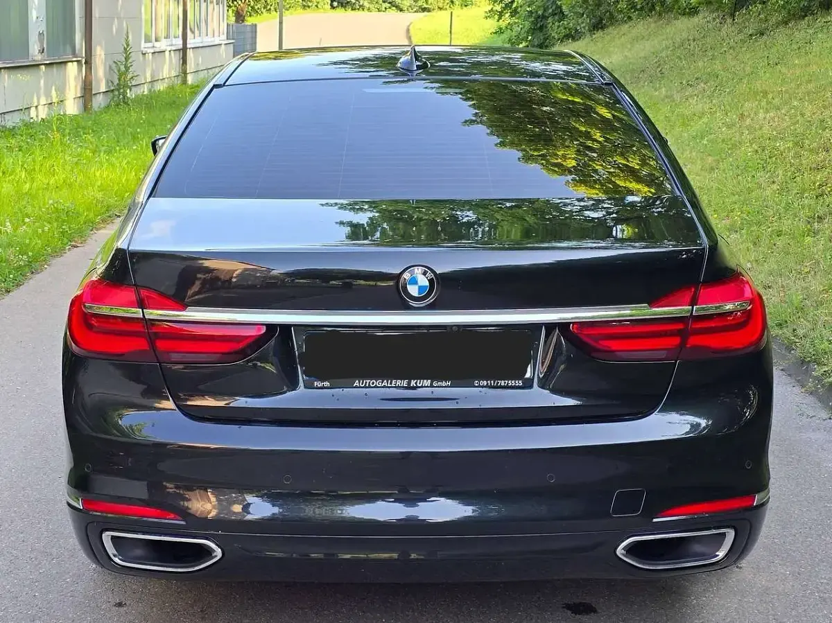 Gebraucht BMW 740L 320 PS (235 kW) 2016 Schwarz Limousine