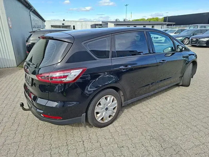 Gebraucht Ford S-MAX Trend 150 PS (110 kW) 2017 Schwarz Van / Kleinbus
