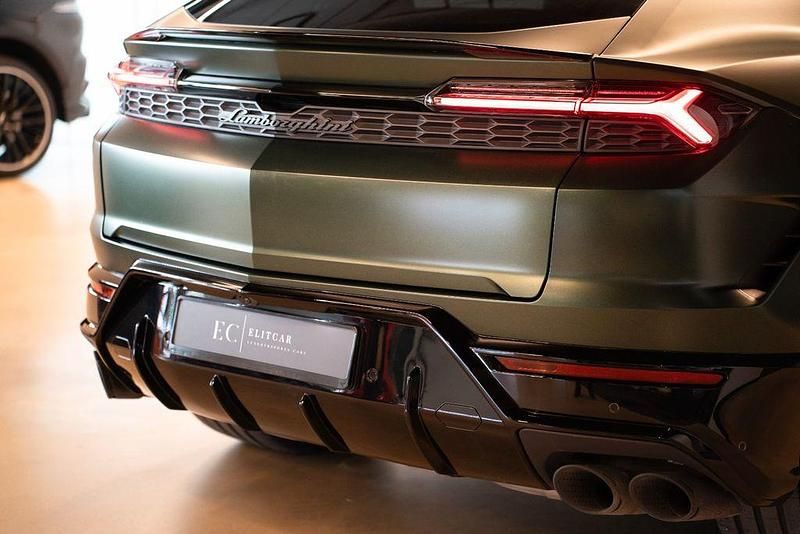 Second-hand Lamborghini Urus 799 CP (587 kW) 2025 Verde SUV