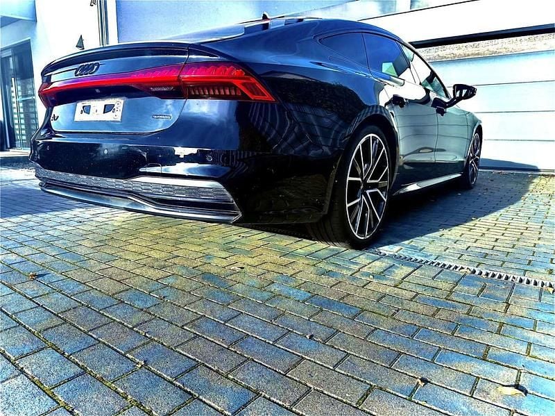 Gebraucht Audi A7 Ambiente 204 PS (150 kW) 2022 Schwarz Limousine