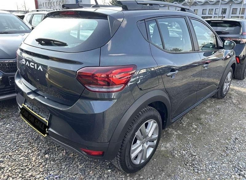 Gebraucht Dacia Sandero Expression 91 PS (66 kW) 2023 Grau "comete" Kleinwagen