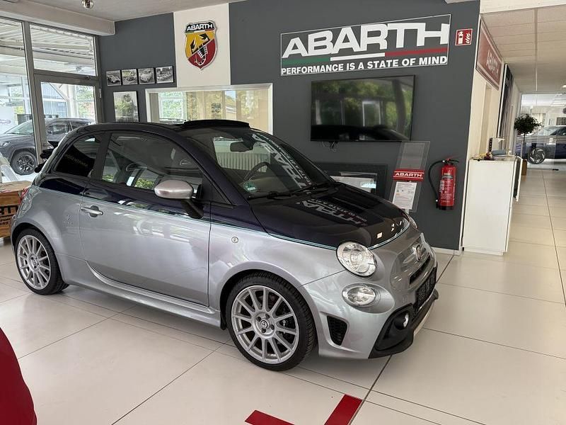 Blau Gebraucht 2018 Abarth 695C Cabrio | 26.900 € (Fairer Preis) - Bild 1/4