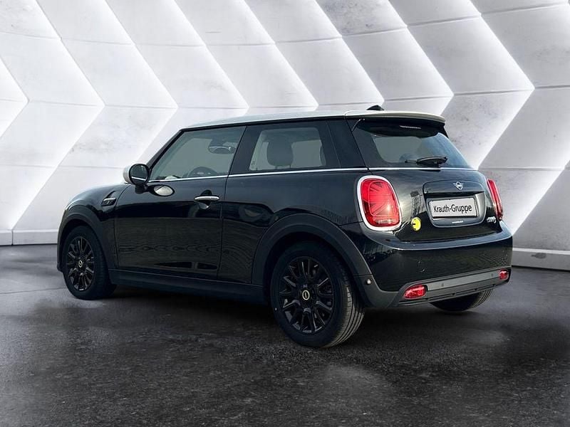 Gebraucht Mini Cooper SE 135 kW (184 PS) 2022 Schwarz Kleinwagen