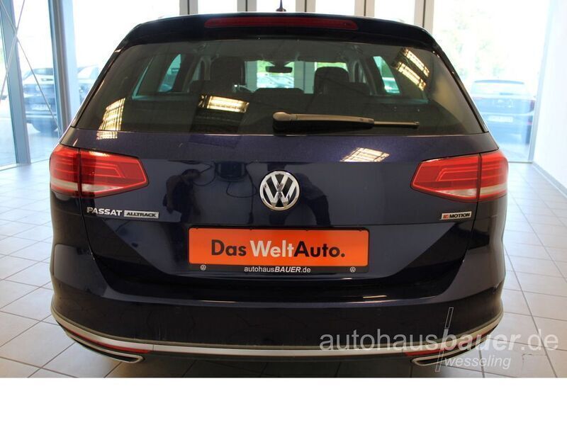 Gebraucht VW Passat Alltrack 190 PS (139 kW) 2019 Atlantik blue Kombi