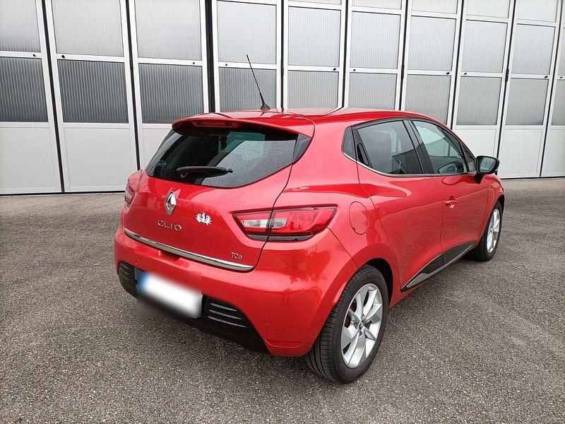 Gebraucht Renault Clio IV LIMITED 90 PS (66 kW) 2017 Rot Kleinwagen
