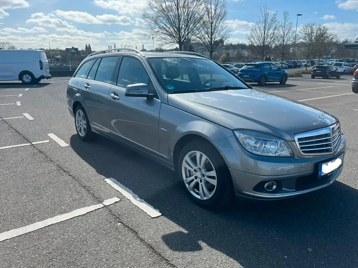 Gebraucht Mercedes C230 204 PS (150 kW) 2009 Grau Kombi