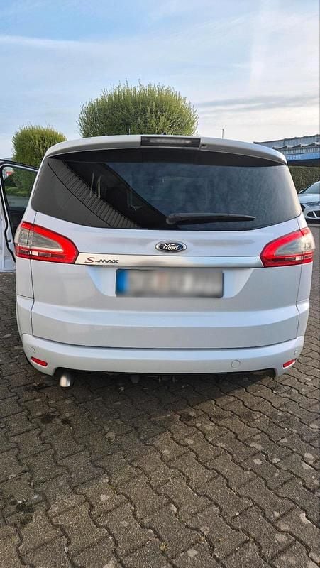 Gebraucht Ford S-MAX S 163 PS (119 kW) 2011 Weiß Van / Kleinbus