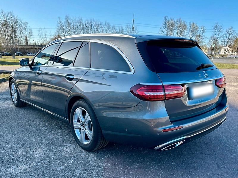Usata Mercedes E220 194 CV (142 kW) 2020 Grigio Station wagon