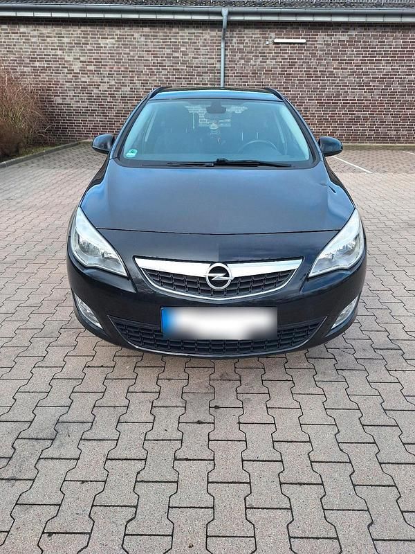 Gebraucht Opel Astra 160 PS (117 kW) 2011 Schwarz Kombi