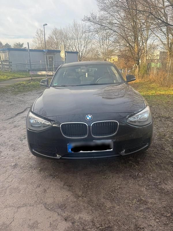 Schwarz Gebraucht 2015 BMW 116 Kleinwagen | 7.000 € (Fairer Preis) - Bild 1/4