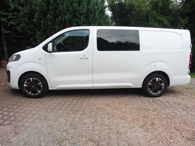 Weiß Gebraucht 2020 Opel Vivaro Van | 24.990 € - Bild 1/4