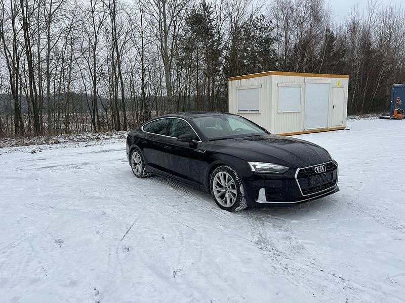 Gebraucht Audi A5 Sportback Advanced 163 PS (119 kW) 2021 Schwarz Kleinwagen